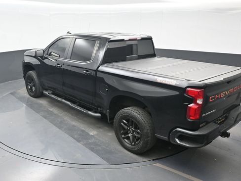 Used 2019 Chevrolet Silverado 1500 LT Trail Boss image 19