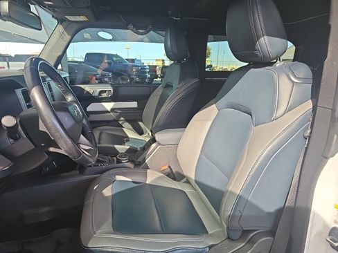 Used 2023 Ford Bronco Outer Banks image 11