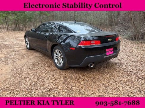 Used 2015 Chevrolet Camaro LT image 8