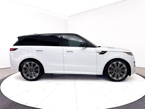 Used 2025 Land Rover Range Rover Sport Dynamic SE AWD/4WD image 41