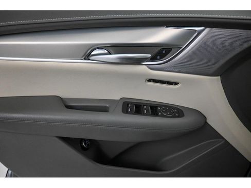 Used 2022 Cadillac XT5 Premium Luxury image 28