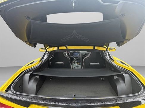 Used 2015 Chevrolet Corvette Stingray Coupe image 18