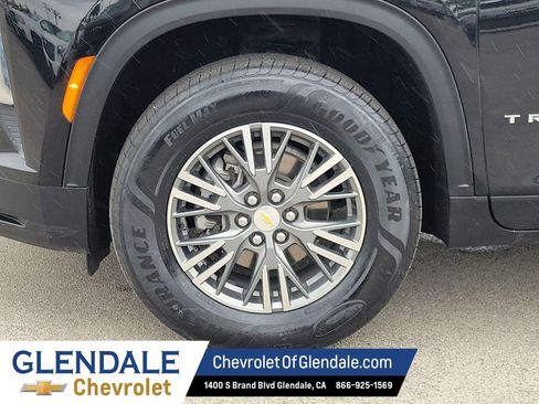 Certified 2024 Chevrolet Traverse LT AWD/4WD image 19