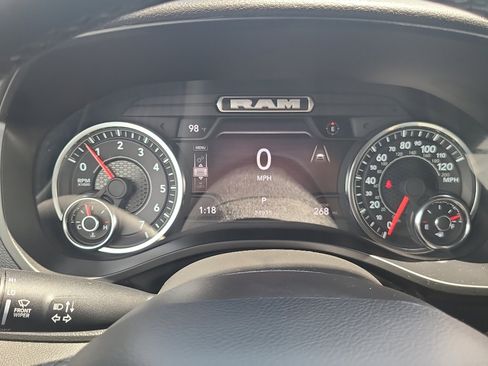 Used 2025 RAM 1500 Big Horn AWD/4WD image 30