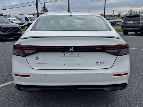 Certified 2023 Honda Accord Touring image 5