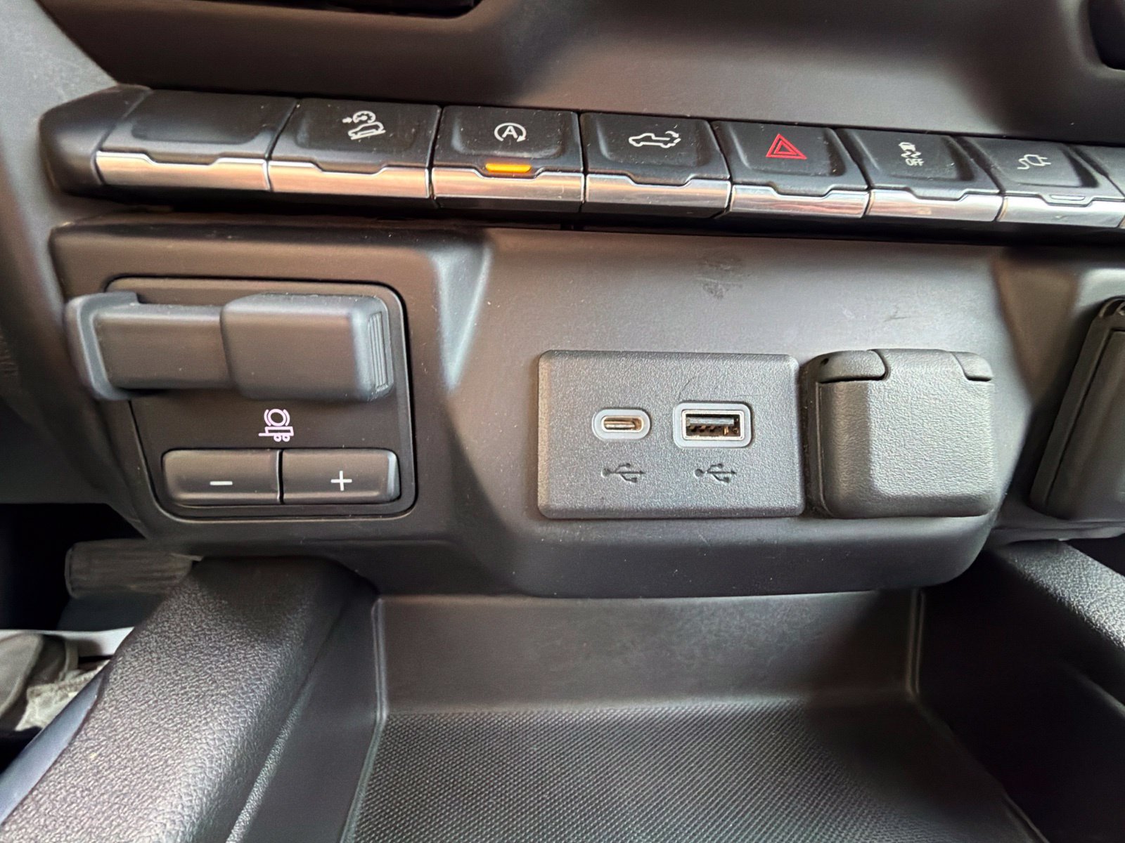 Used 2021 Chevrolet Silverado 1500 LT Trail Boss w/ Convenience Package II AWD/4WD image 27