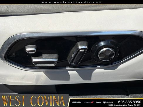 Used 2022 Jeep Grand Cherokee Summit w/ Advanced Protech Group IV AWD/4WD image 23