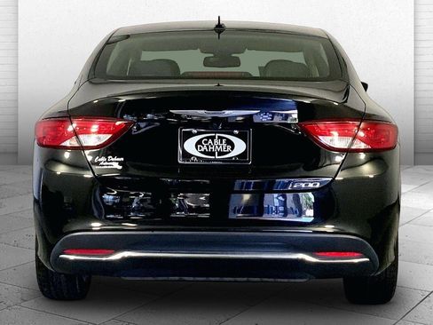 Used 2017 Chrysler 200 Limited Platinum w/ Mopar Interior Package FWD image 3