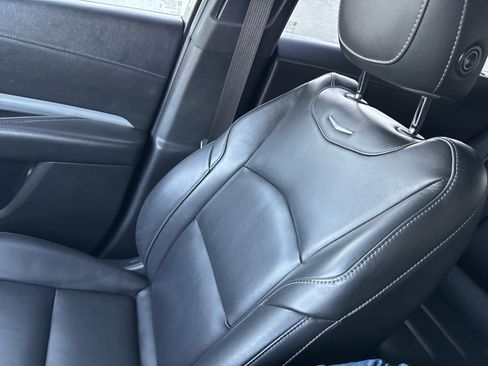 Used 2020 Cadillac XT4 Premium Luxury image 39