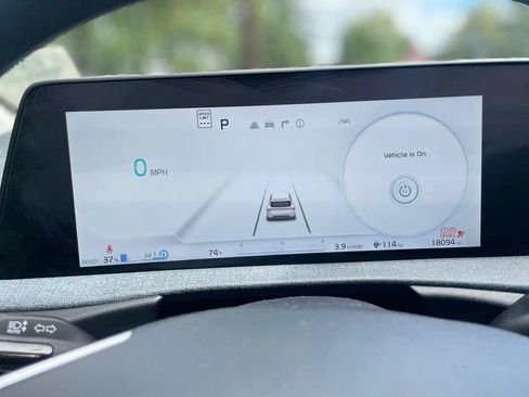 Certified 2024 Kia EV6 Light RWD image 13
