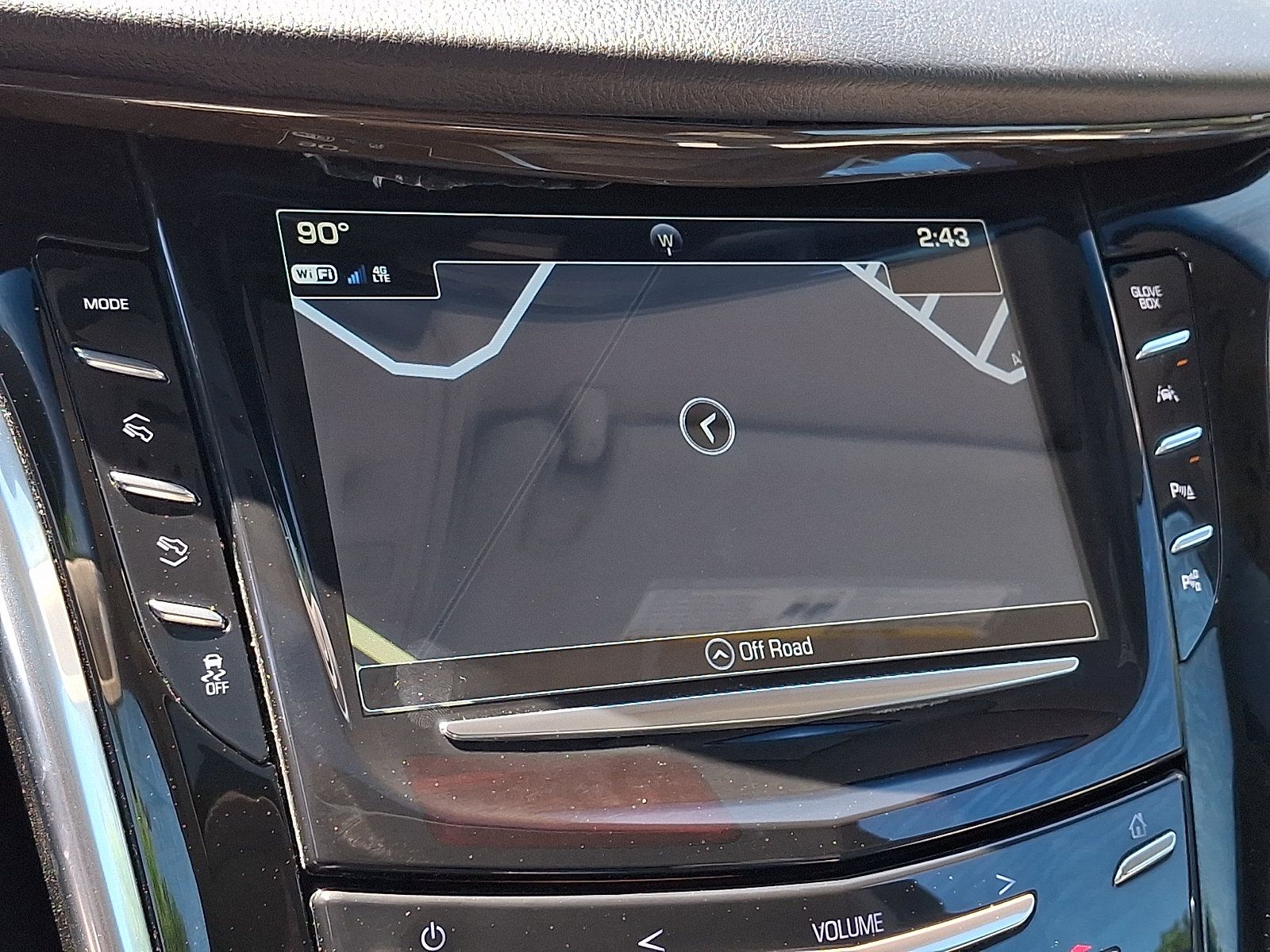 Used 2020 Cadillac Escalade Luxury w/ LPO, Radiant Package AWD/4WD image 18