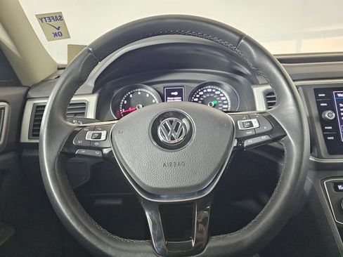 Used 2019 Volkswagen Atlas SE w/ Panoramic Sunroof Package image 27