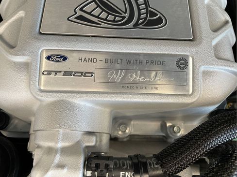 Used 2021 Ford Mustang Shelby GT500 w/ Carbon Fiber Track Pack RWD image 11