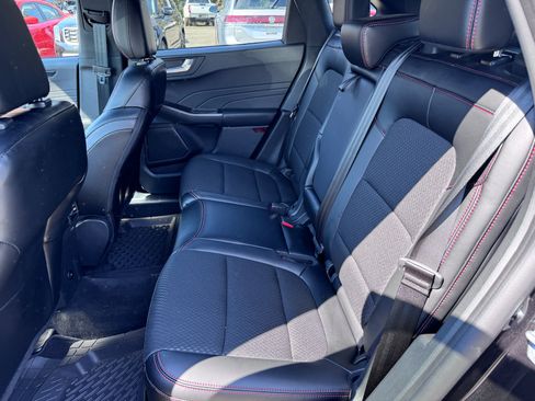 Used 2025 Ford Escape ST-Line Elite AWD/4WD image 9