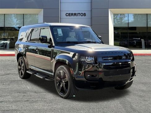 New 2025 Land Rover Defender 130 V8 image 4