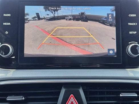 Certified 2023 Hyundai Santa Fe SE FWD image 17