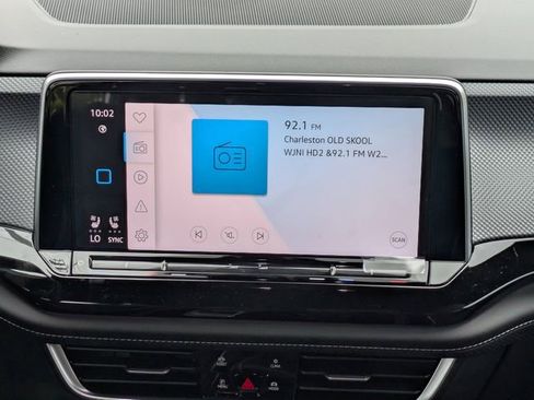 New 2026 Volkswagen Atlas Cross Sport SEL Premium R-Line image 18