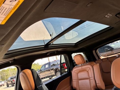 Used 2020 Lincoln Aviator Black Label w/ Dynamic Handling Package image 14