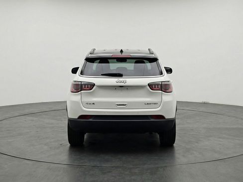 Used 2025 Jeep Compass Limited AWD/4WD image 7