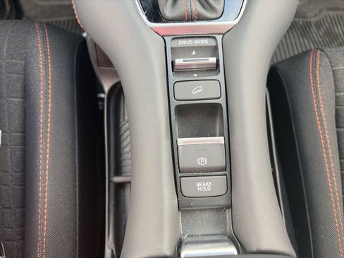 Used 2025 Honda HR-V Sport image 19