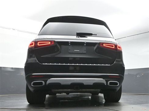 Used 2022 Mercedes-Benz GLS 450 4MATIC image 38