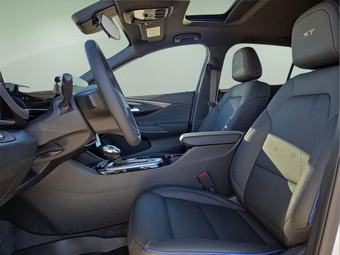 New 2026 Buick Envista Sport Touring w/ Convenience I Package image 15