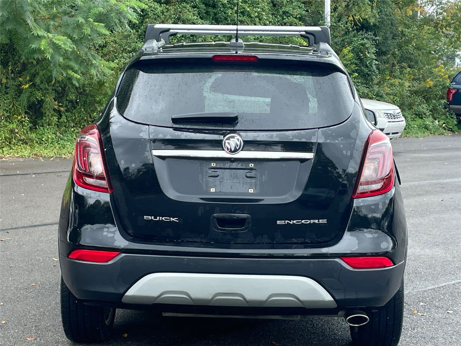Used 2018 Buick Encore Essence FWD image 4