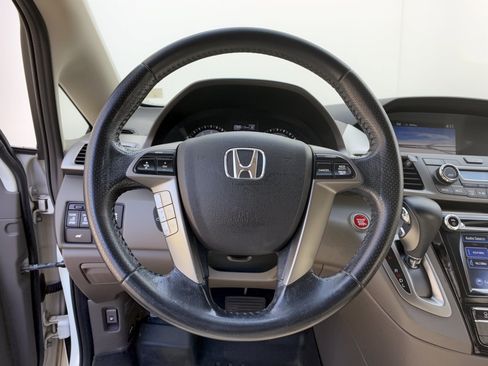 Used 2016 Honda Odyssey EX-L image 10