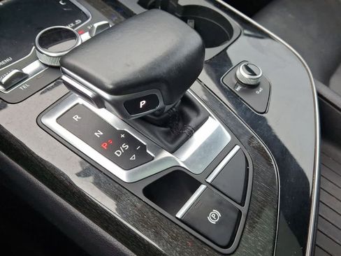 Used 2018 Audi Q7 3.0T Prestige w/ Prestige Package image 18