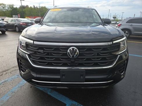 Used 2024 Volkswagen Atlas SEL Premium R-Line AWD/4WD image 2