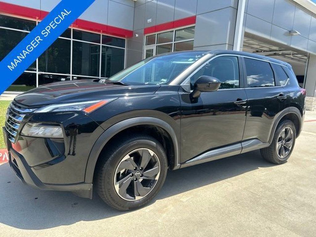 Used 2024 Nissan Rogue SV AWD/4WD image 6