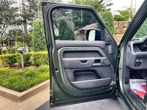 Certified 2026 Land Rover Defender 110 S AWD/4WD image 17
