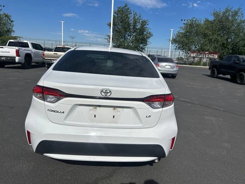 Used 2021 Toyota Corolla LE w/ Carpet Mat Package (TMS) FWD image 6