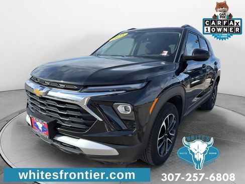 Used 2025 Chevrolet TrailBlazer LT AWD/4WD image 1