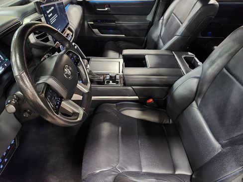 Used 2024 Toyota Tundra Platinum AWD/4WD image 28