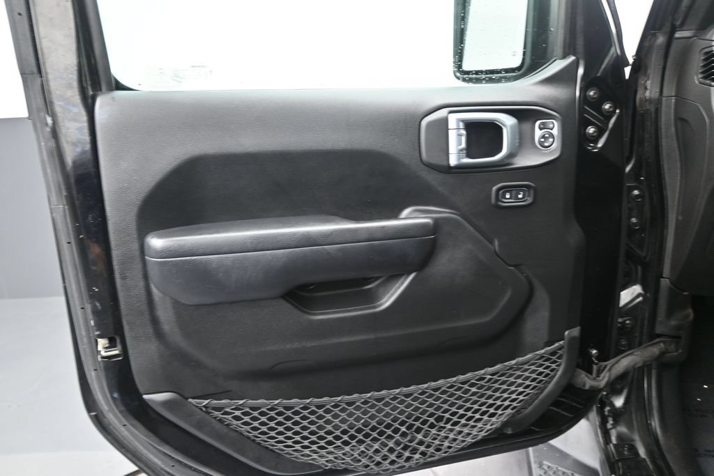 Used 2021 Jeep Gladiator Sport AWD/4WD image 11