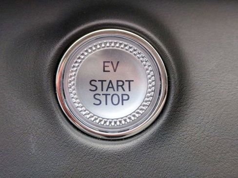 Certified 2023 Genesis Electrified GV70 Advanced image 28