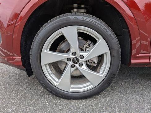 Certified 2025 Audi Q5 Premium Plus w/ Premium Plus AWD/4WD image 31