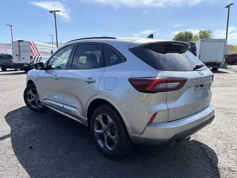 Used 2023 Ford Escape ST-Line w/ Tech Pack #1 AWD/4WD image 3