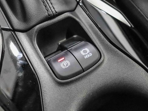 Used 2022 Toyota Corolla LE FWD image 22