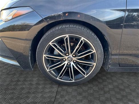 Used 2020 Toyota Avalon Touring image 14