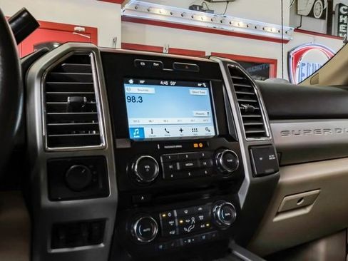 Used 2017 Ford F450 Lariat image 20