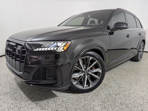 Certified 2023 Audi SQ7 Premium Plus w/ Executive Package AWD/4WD image 24