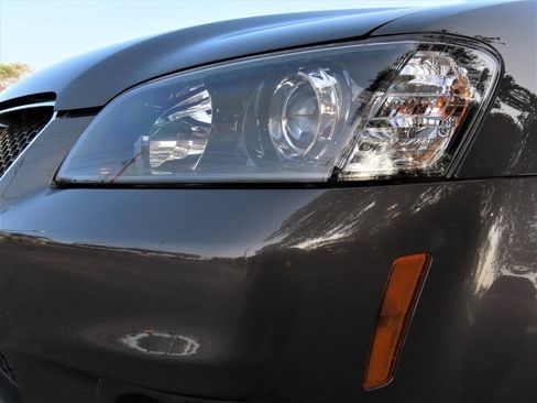 Used 2009 Pontiac G8 GXP RWD image 13