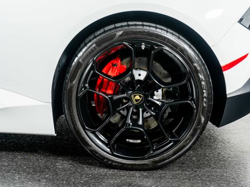 Used 2018 Lamborghini Huracan LP 580-2 image 19