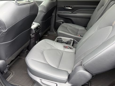 Used 2026 Toyota Grand Highlander AWD image 20