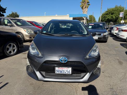 Used 2015 Toyota Prius C Three FWD image 2