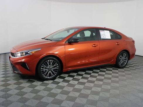 Used 2024 Kia Forte GT-Line image 2