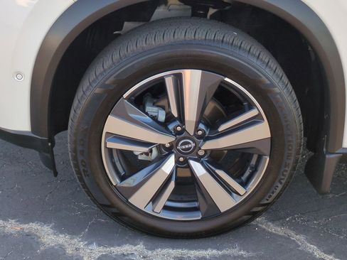 Certified 2023 Nissan Rogue SL w/ SL Premium Package image 29