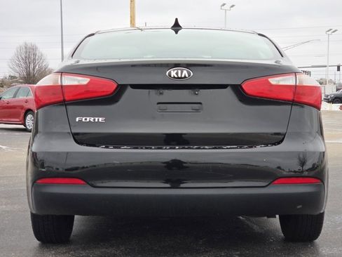 Used 2016 Kia Forte LX image 16